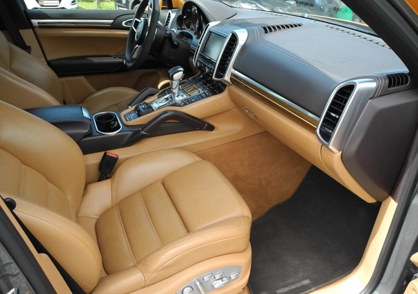 Porsche Cayenne cena 204999 przebieg: 222000, rok produkcji 2014 z Kalisz Pomorski małe 277
